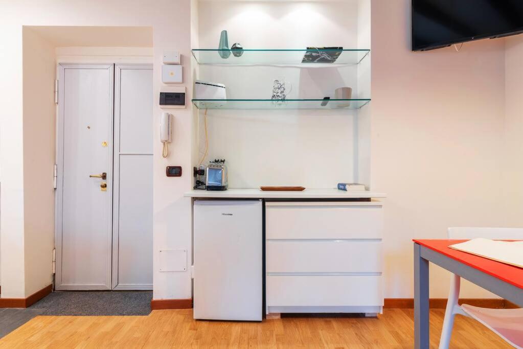 Frisi Fast Wifi Aircon Flexyrent Apartment
